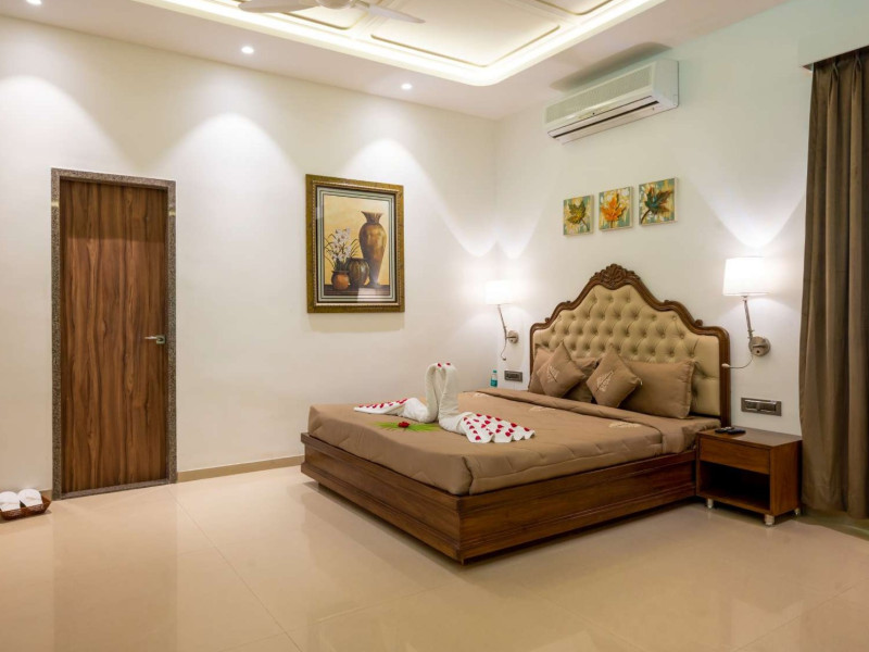 Maharaja Feels,a 4bhk villa with private maharaj suite